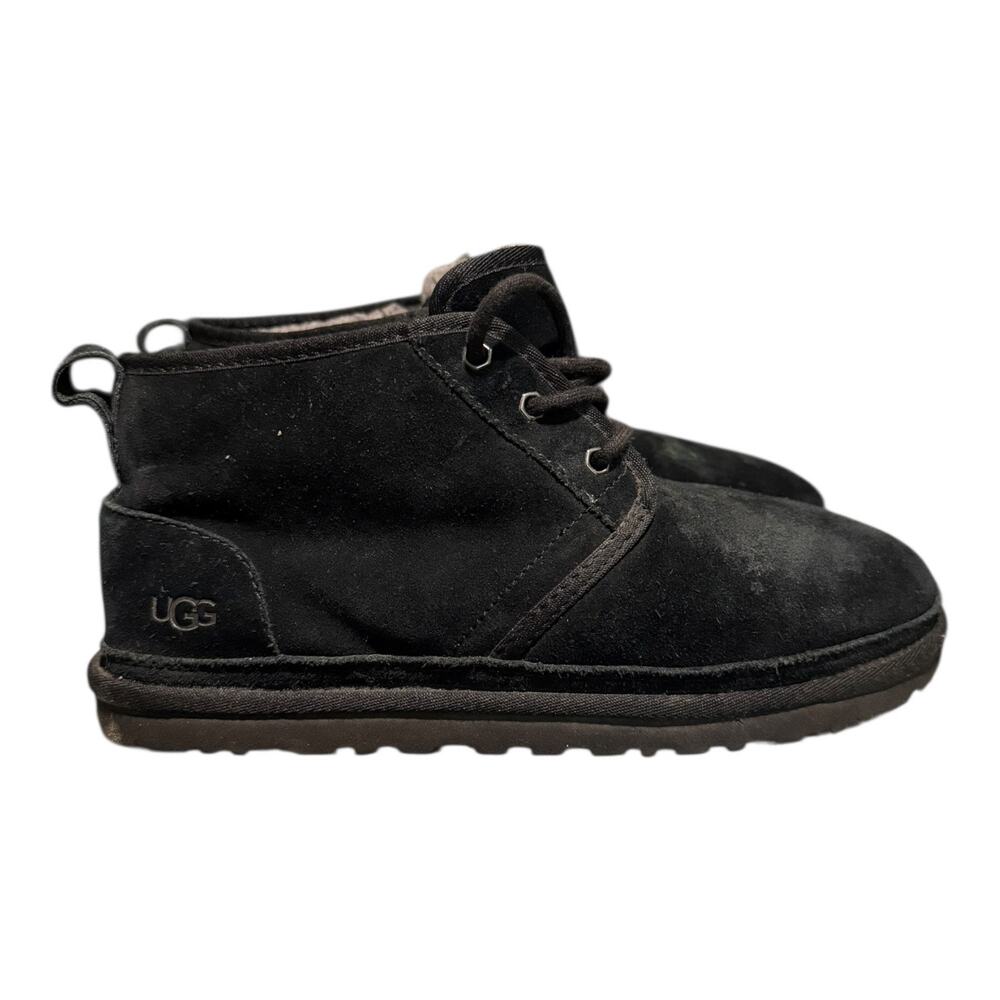 UGG Neumel Boots Men’s Size 9 Black Suede Sheepskin Chukka Ankle - Picture 2 of 9